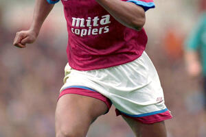 Bivši fudbaler bio u potpunom delirijum, prijetio da će ubiti oca