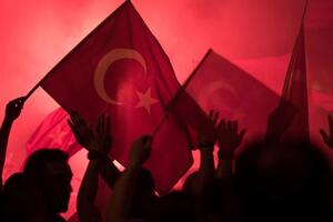 U Turskoj privedeno 136 pravosudnih radnika