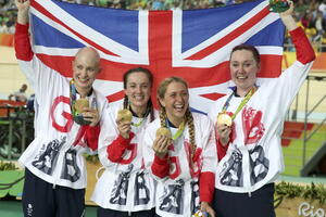 Britankama zlato u dohvatnoj trci