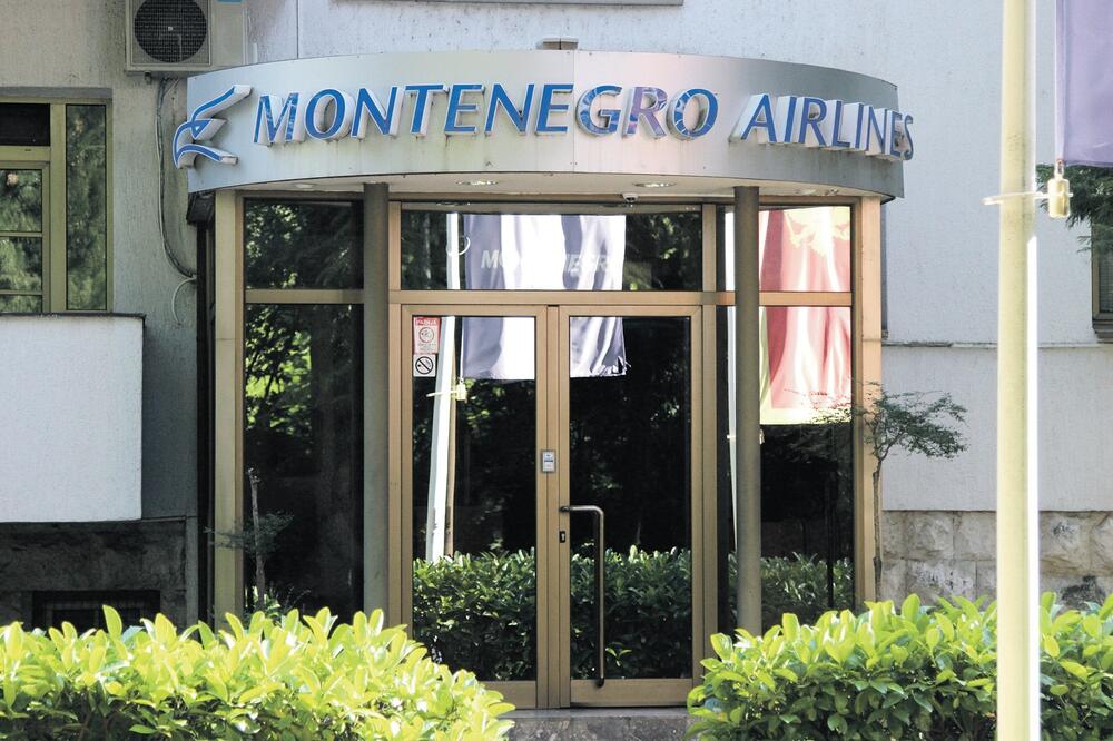 Montenegro airlines, Foto: Filip Roganović
