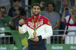 Halmurzaevu zlato do 81 kilogram