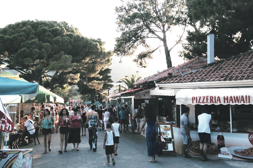 Budva šetalište, Foto: Vuk Lajović