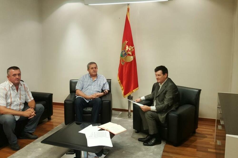 Milorad Vujović, radnici Toščelik, Foto: Gov.me