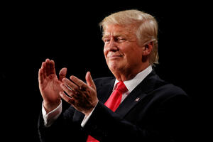 Tramp se zaglavio u liftu, spasen uz pomoć merdevina