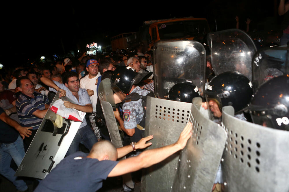 Jerevan, demonstarcije, Foto: Reuters