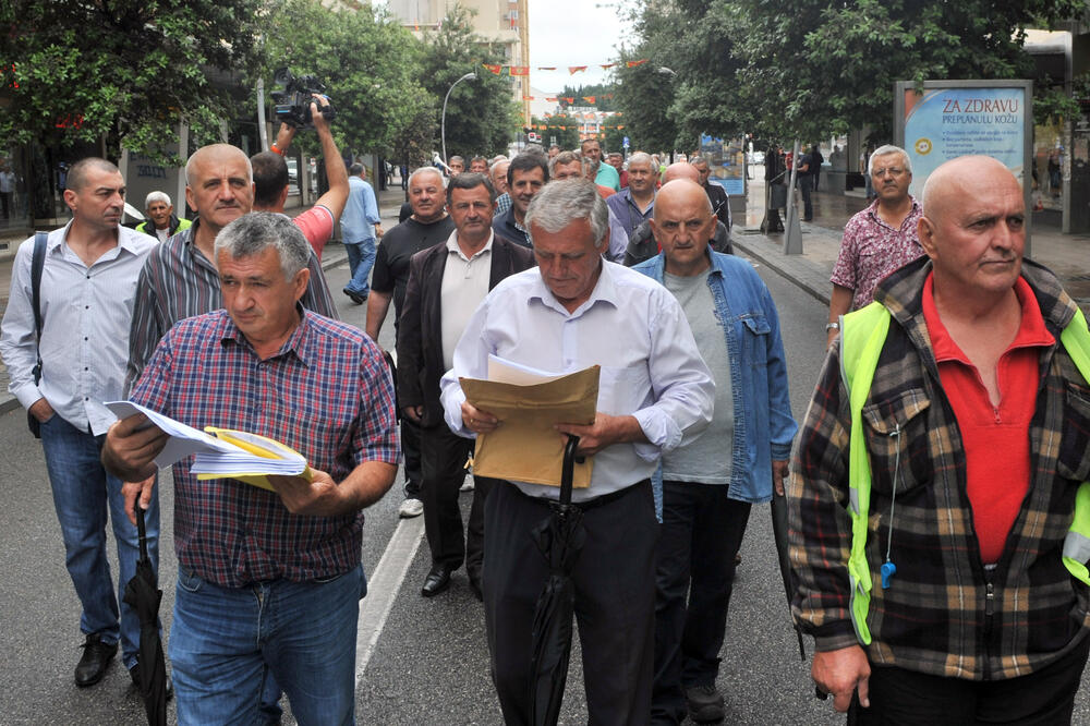 Bivši radnici KAP-a, Foto: Savo Prelević