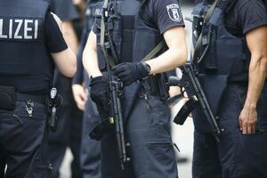 U Njemačkoj uhapšen tinejdžer zbog sumnje da je planirao nasilje