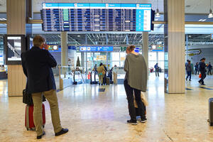 Ženeva: Uzbunu na aerodromu izazvala žena, nije željela da joj muž...
