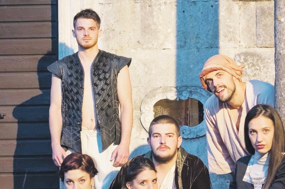 tre sorele, Foto: CZK TIVAT