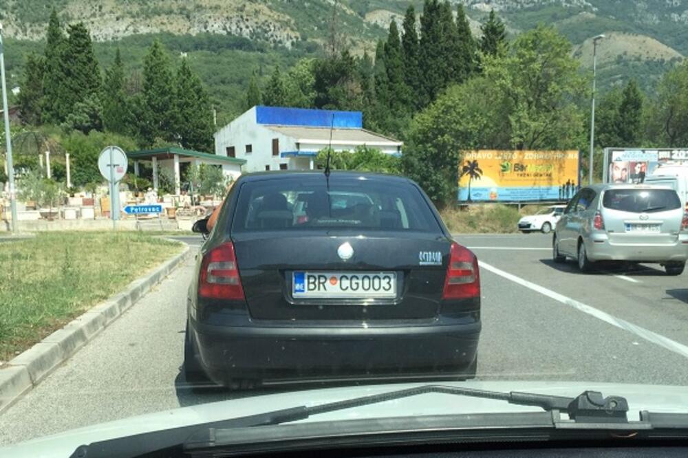 BR CG 003, Foto: Čitalac "Vijesti"