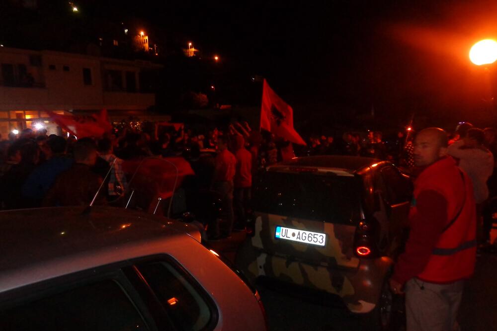 Ulcinj navijači Albanija, Foto: Samir Adrović