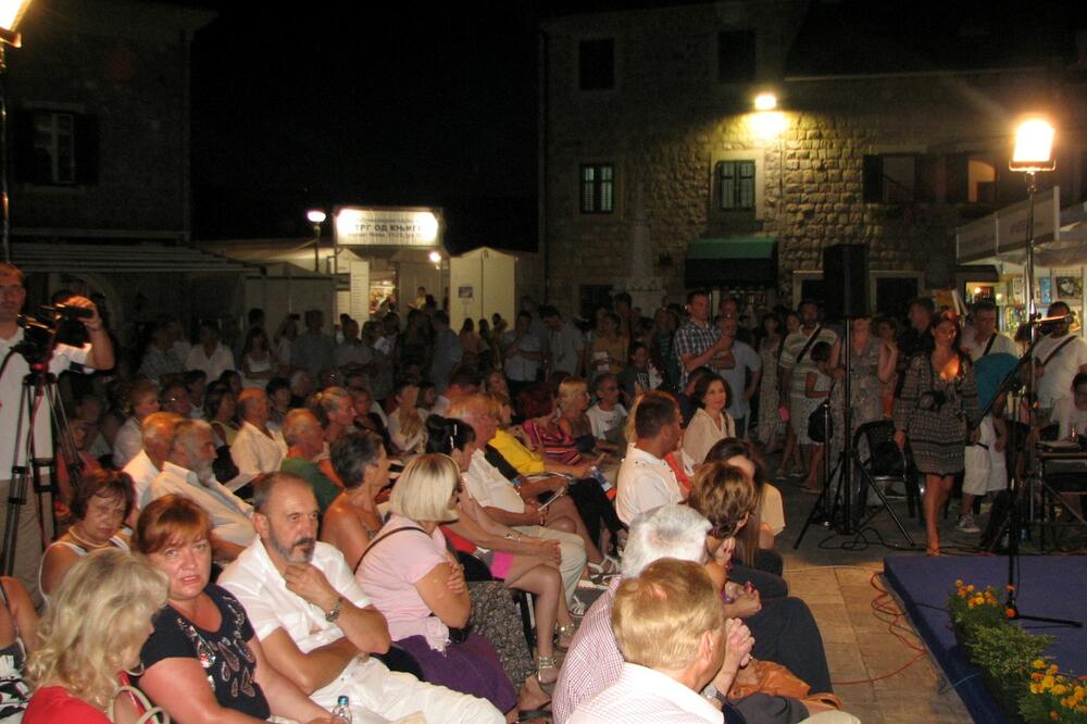 Trg od knjige, Foto: Slavica Kosić