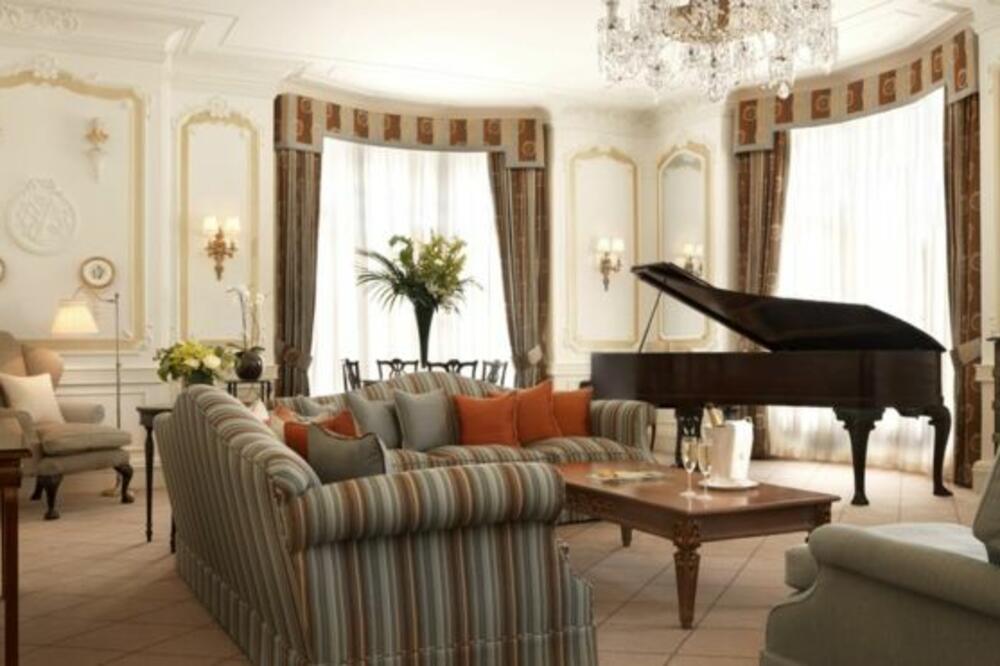 partman 212, Foto: Claridge's