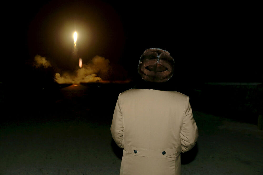 Kim Džong Un, raketa, Foto: Reuters