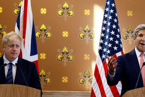 Keri: Americi je potrebna ujedinjena i angažovana Britanija