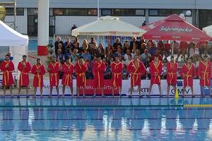 Poraz i od Italije, "ajkule" četvrte u Boru, Grcima trofej