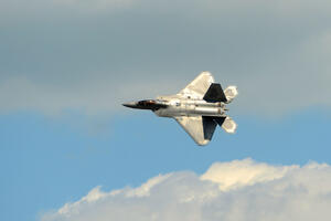 U Ukrajini se zapalio avion Su-25