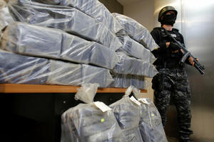 Meksiko: Kokain sakrili u burićima sa čili sosom