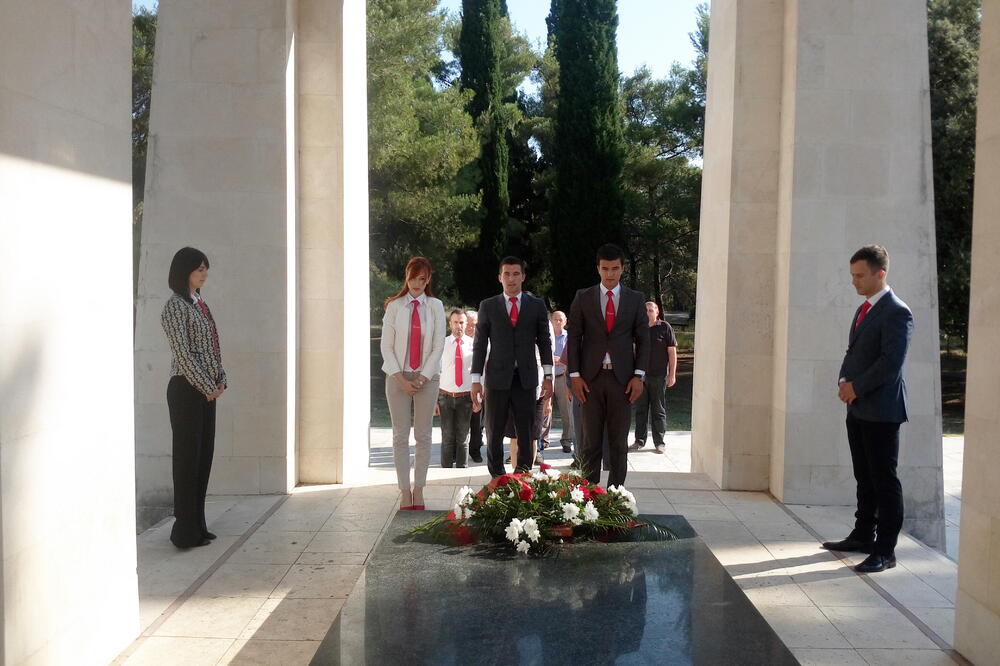 Demokratska Crna Gora, polaganje vijenaca, 13. jul, Foto: Demokratska Crna Gora