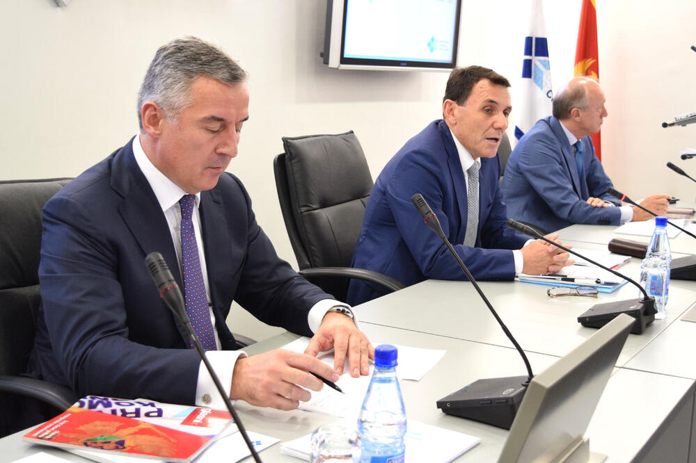 Milo Đukanović, Velimir Mijušković, Foto: Privredna komora Crne Gore