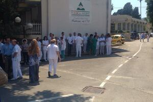 Završen štrajk u Meljinama: Hitno rješavanje statusa Bolnice i...