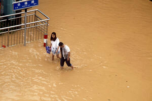 "Lokalni ratnik" prerastao u tropsku oluju: U Kini stradalo 10...