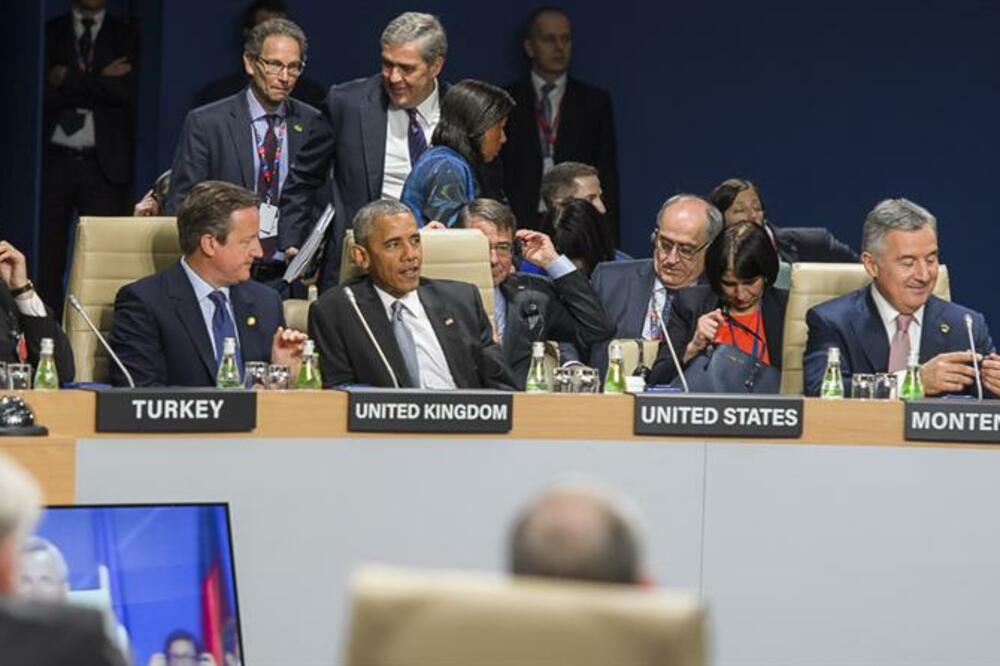 Dejvid Kameron, Barak Obama, Milo Đukanović, Foto: Gov.me
