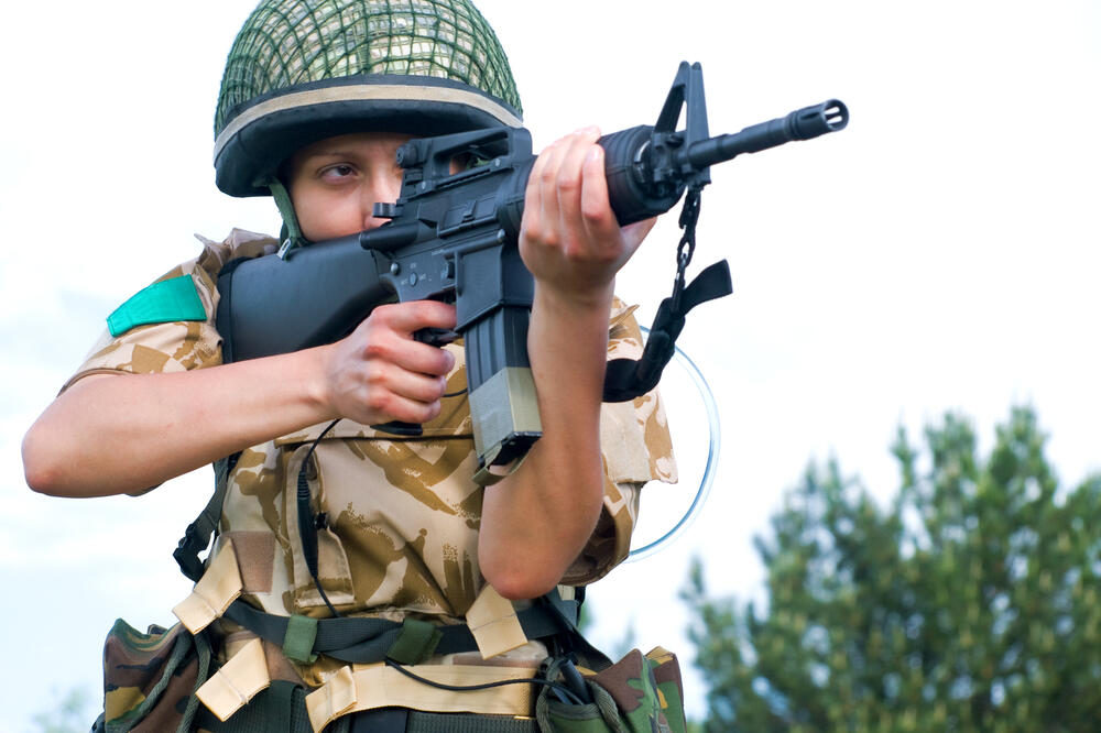 Žena vojnik, Foto: Reuters