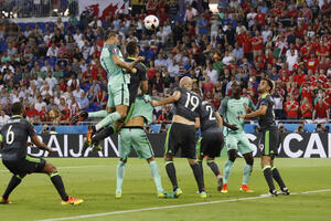 Ronaldo stigao Platinija i odveo Portugal u finale