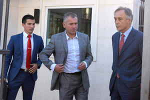 DPS spreman, a opozicija drijema?