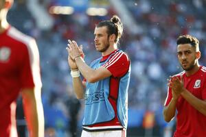 Bejl: Zašto ne bismo uradili isto što i Grčka i Danska u prošlosti