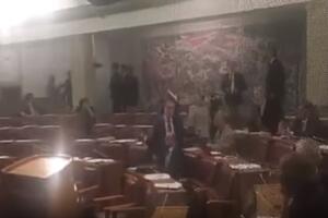 TEŽAK INCIDENT U SKUPŠTINI: Uvrede, prijetnje, umalo tuča