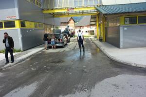 Izlila se kanalizacija na Žabljaku: Kiša prouzrokovala incident?