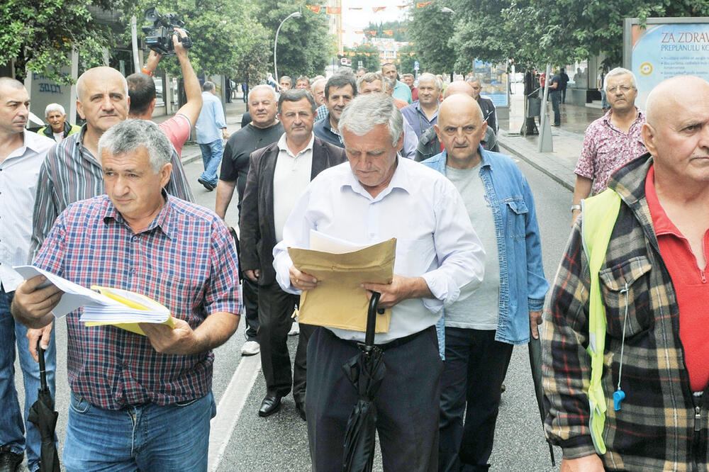 Bivši radnici KAP-a, Foto: Savo Prelević