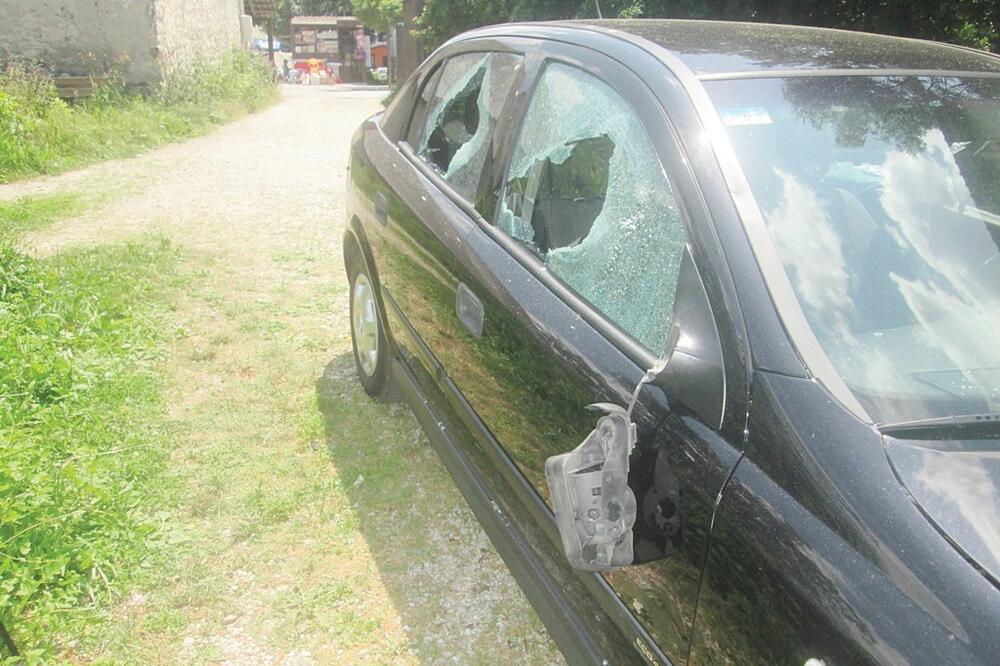 Demolirano auto, Kolašin, Foto: Dragana Šćepanović