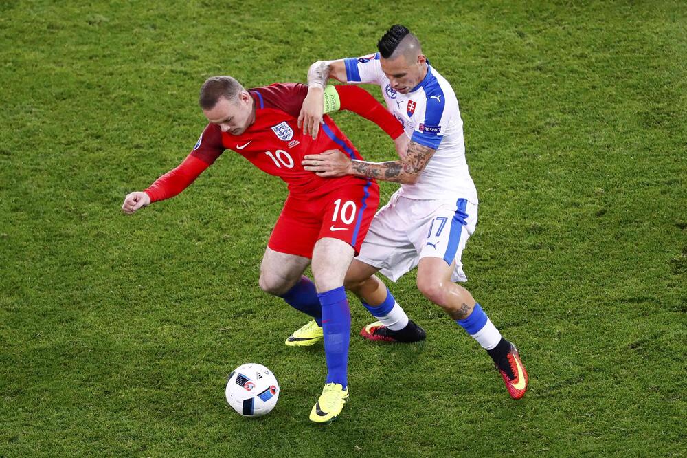 Vejn Runi i Marek Hamšik, Foto: Reuters