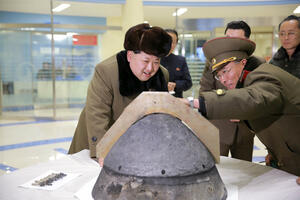 Kim Džong Un: Raketom možemo da napadnemo interese SAD u Pacifiku