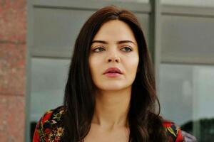 "Crna ruža": Ozlem pokušava otkriti tajnu koju čuva majka Kadrije