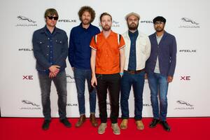 Kaiser Chiefs objavio novi singl "Parachute"