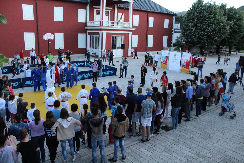 Olimpijski karavan Rio 2016., Foto: Cokcg.org