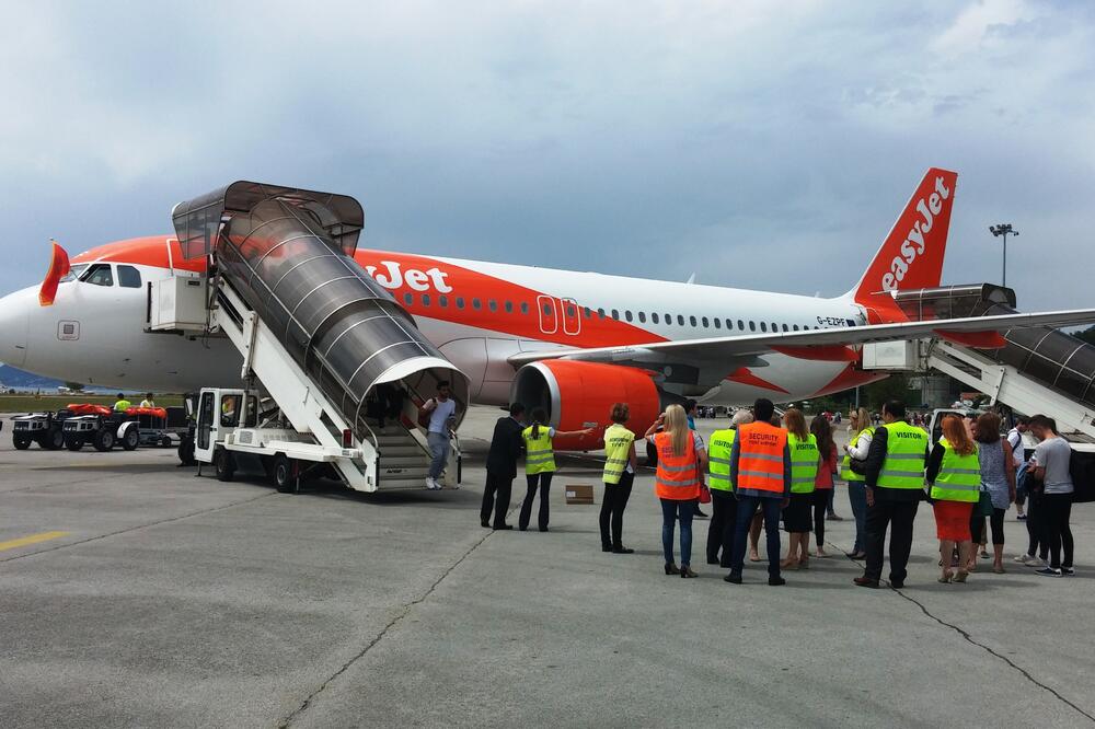 London-Tivat Easy Jet, Foto: Siniša Luković