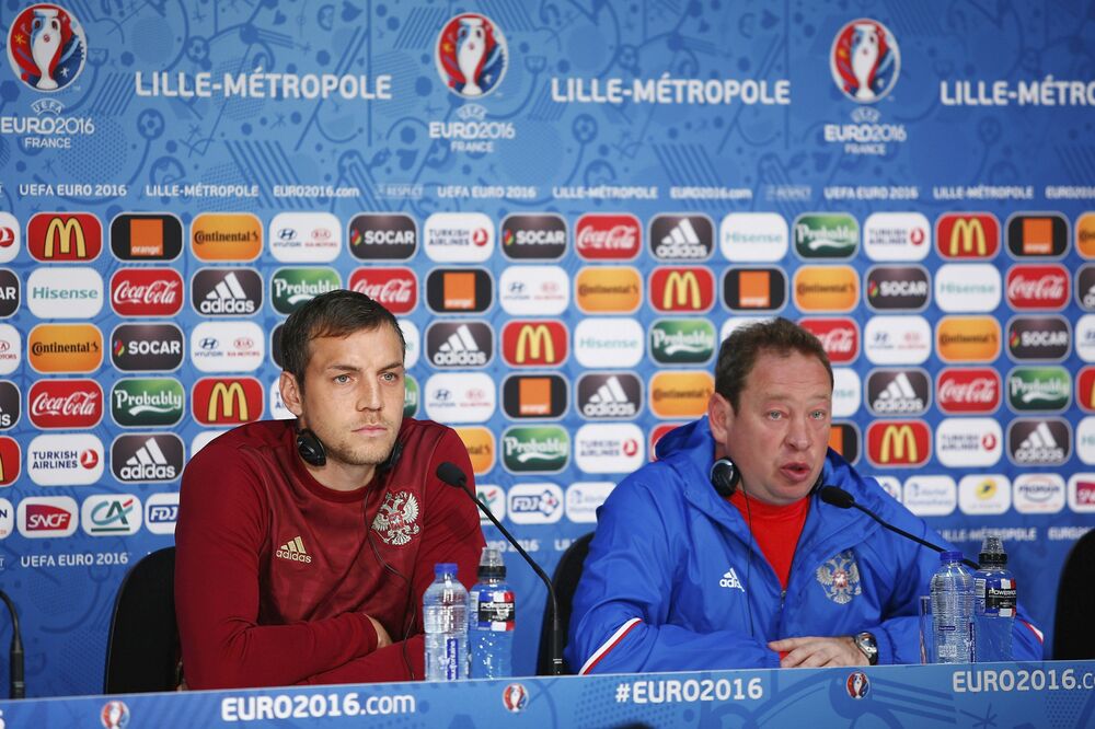 Artjom Dzjuba i Leonid Sluckij, Foto: Reuters
