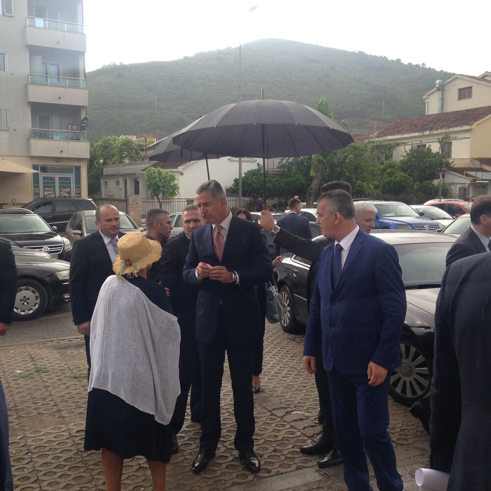 Milo Đukanović, Srđa Popović