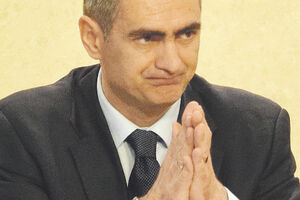 Damjanović: U NATO ne cvjetaju ruže