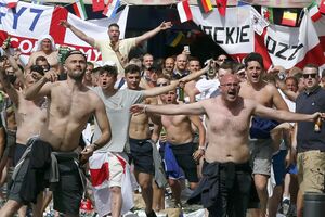 Zatvorske kazne engleskim navijačima