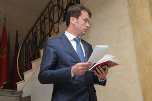 Bemax je danas platio, a uskoro će morati i ostali