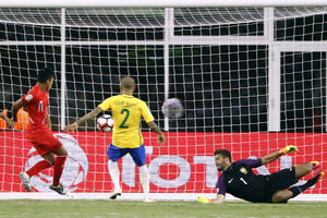 Ruidijas kao Maradona, „božja ruka” izbacila Brazil