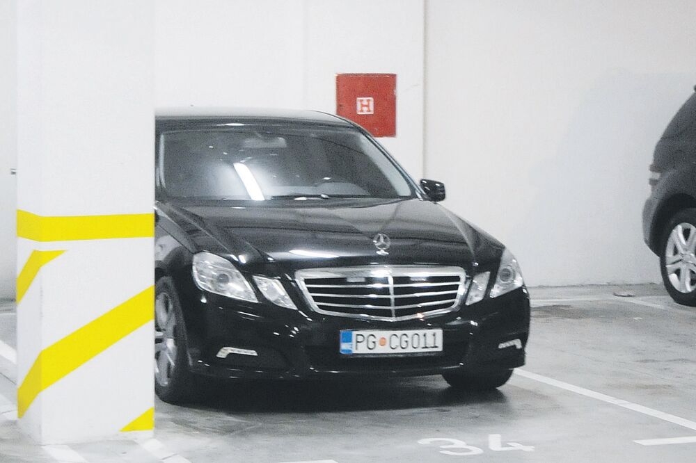 Džipovi MUP, Foto: Vijesti