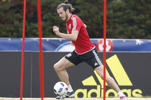 Sudar nestrpljivih debitanata