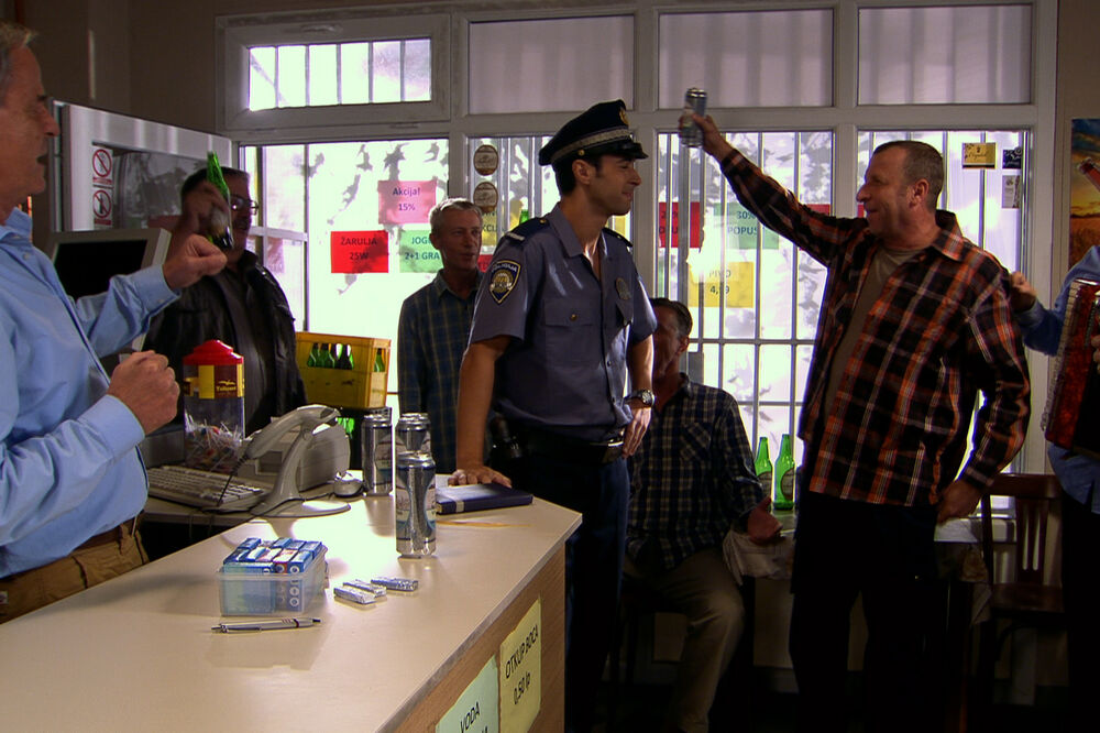 Kud puklo da puklo, Foto: TV Vijesti